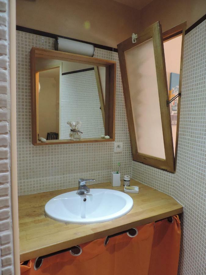 Appartamento Le Logis De La Fontaine Ceyreste Esterno foto